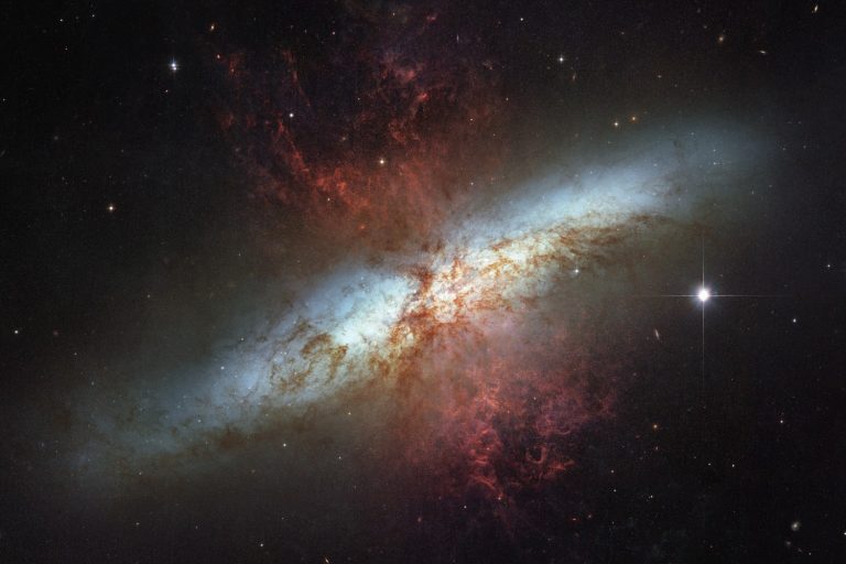 45 curiosità sulle Galassie Sigaro